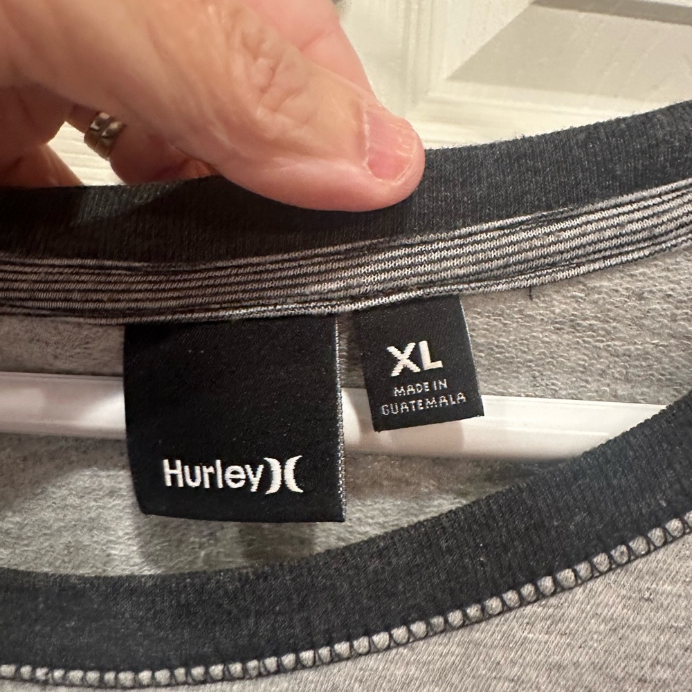 Men’s XL Hurley LS tshirt